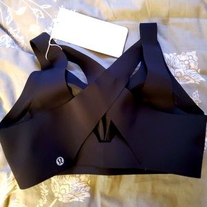NWT Lululemon Sports Bra 34B